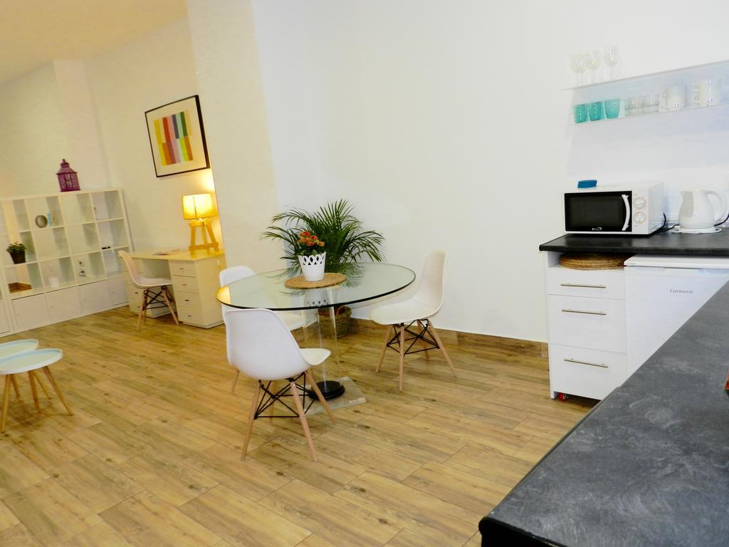 Apartamentos Carolina Τορρεμολίνος Εξωτερικό φωτογραφία
